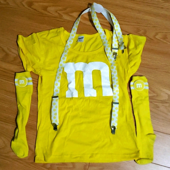 Yelloa M&M Halloween outfit - Picture 1 of 1
